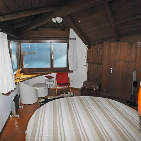 Ferienhaus Casa Cantonale App 1515 Tronzano Lago Maggiore